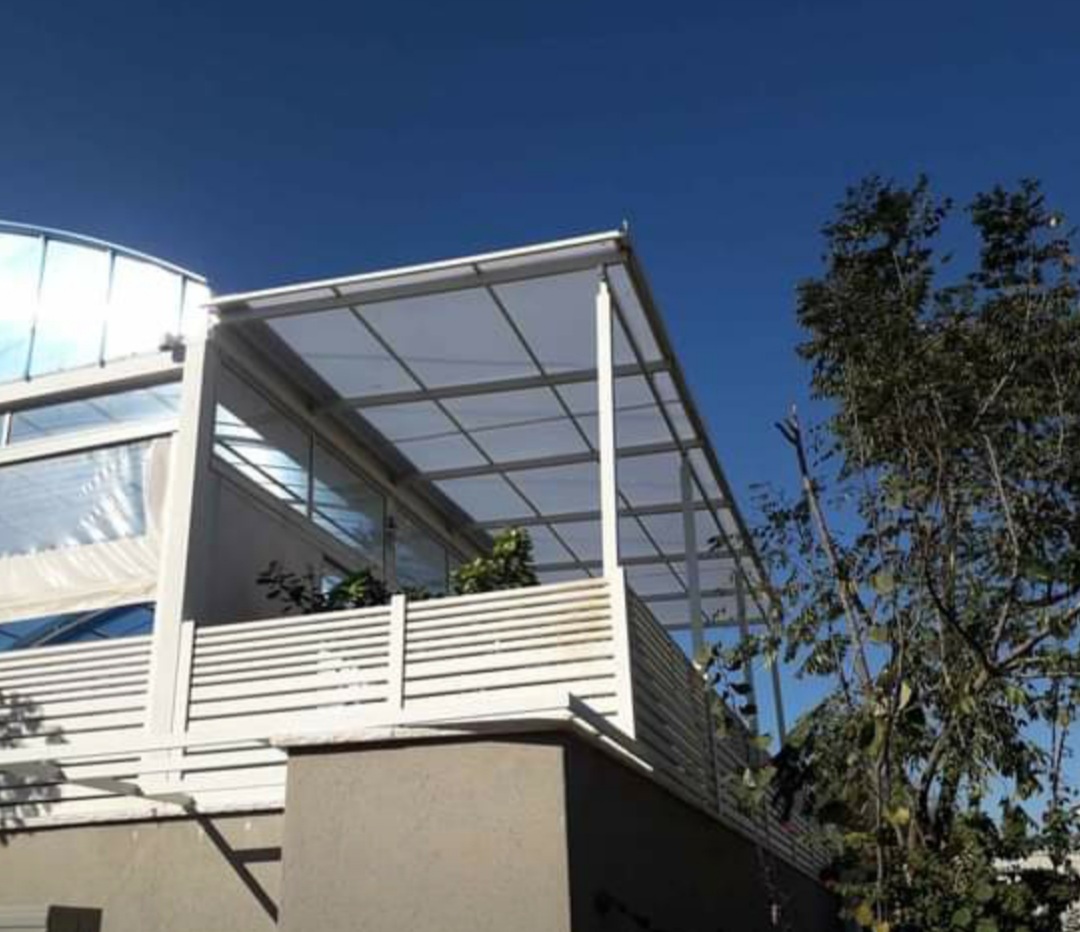 פרגולה למרפסת גג